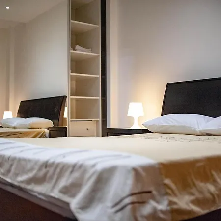 Modern 200m From The Beach