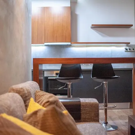Apartament Modern 200m From The Beach *